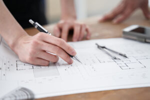 建築士と建築施工管理技士の違いは？　業務の範囲や役割、両方の資格を取るメリットについて解説